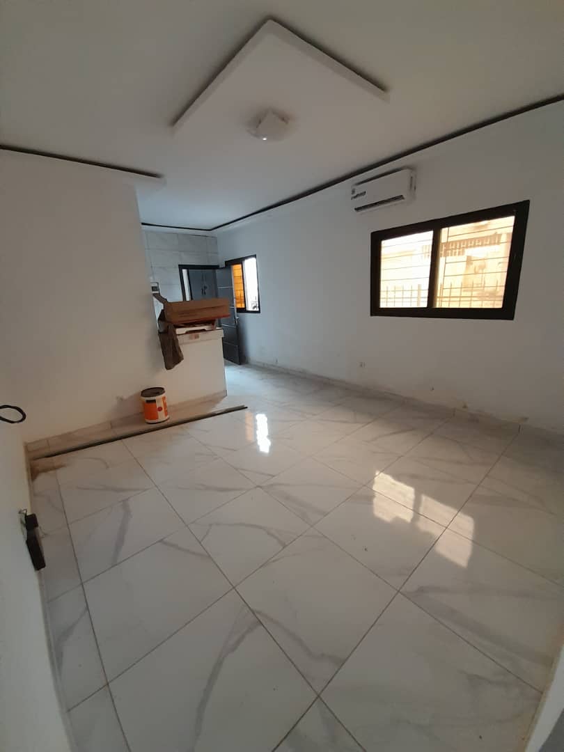 Angré nouveau chu cité harmonie duplex 5 pièces bon standing garage à louer