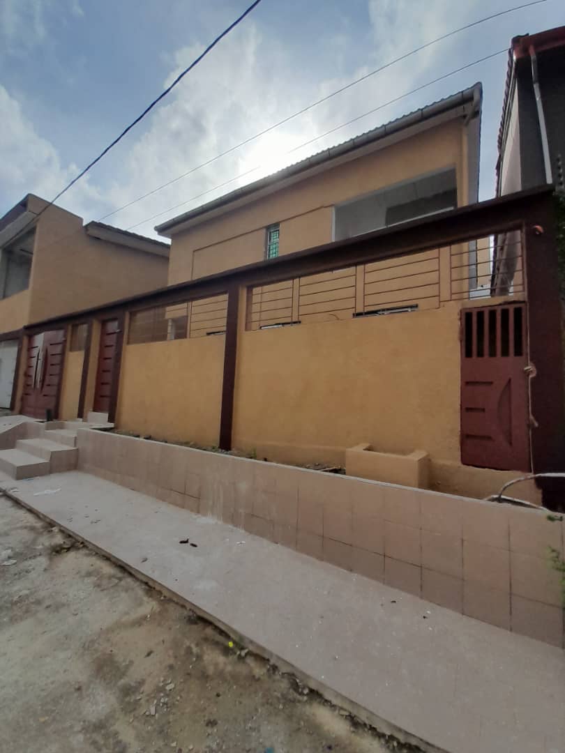 Angré nouveau chu cité harmonie duplex 5 pièces bon standing garage à louer