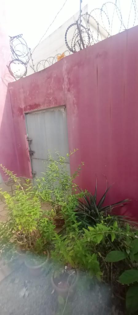 Vallon : En vente villa Duplex 6 pièces, jardin, garage dans un cadre sécurisé et bitumé