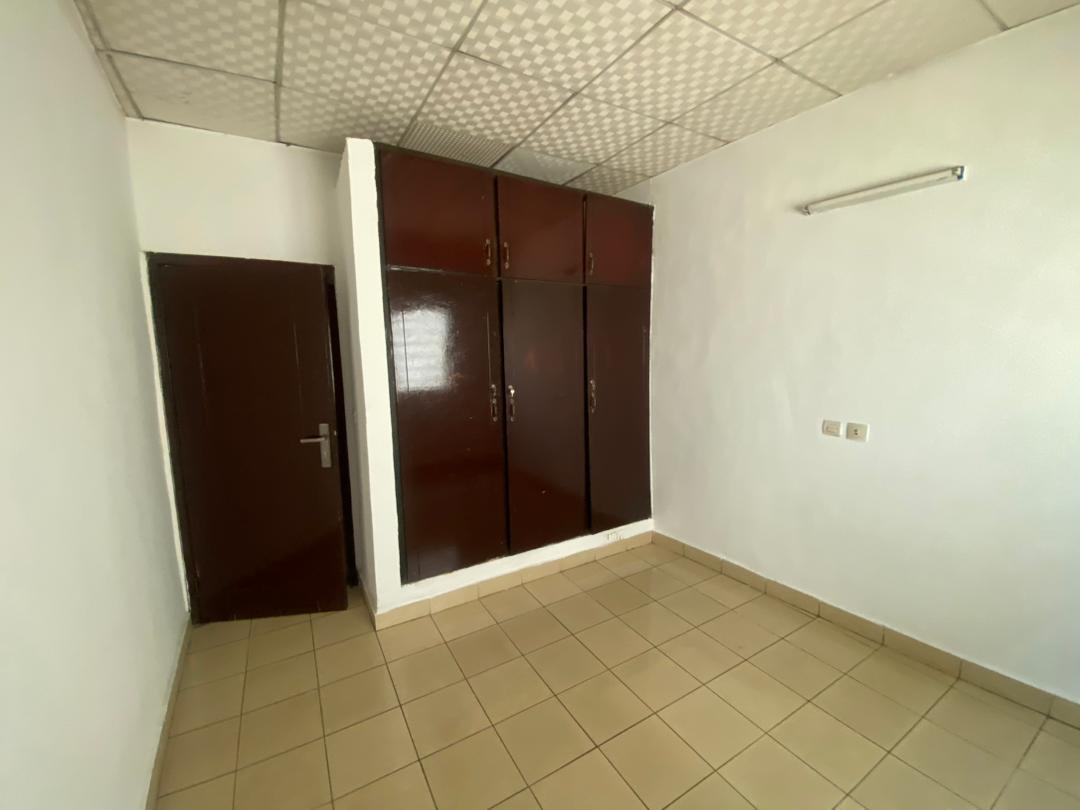 Belle villa basse de type 4 pièces, garage à louer Riviéra faya laurier 15