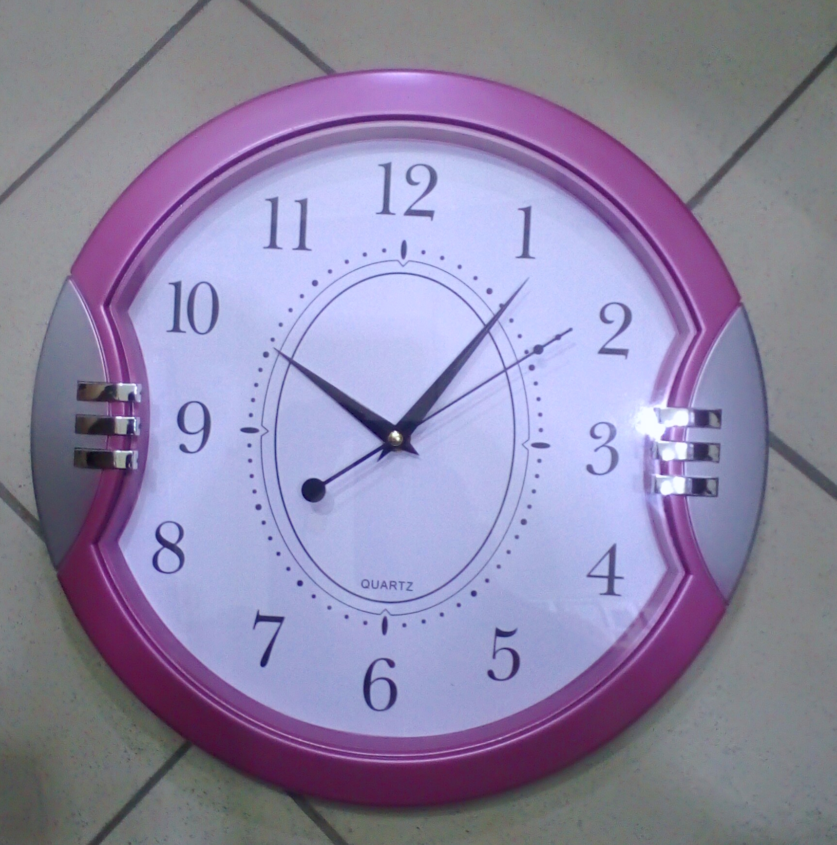 horloge murale analogique applicable