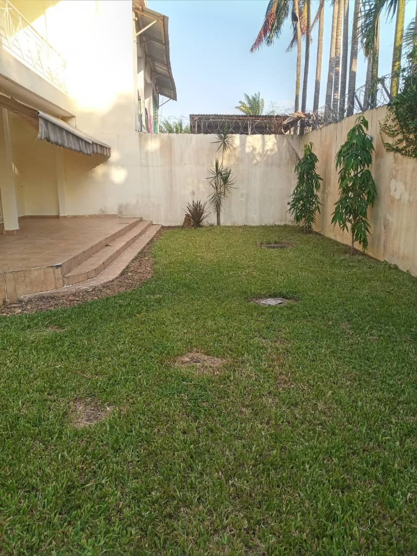 2 plateaux vallon : Duplex 6 pièces +3 indépendant, jardin, garage en vente