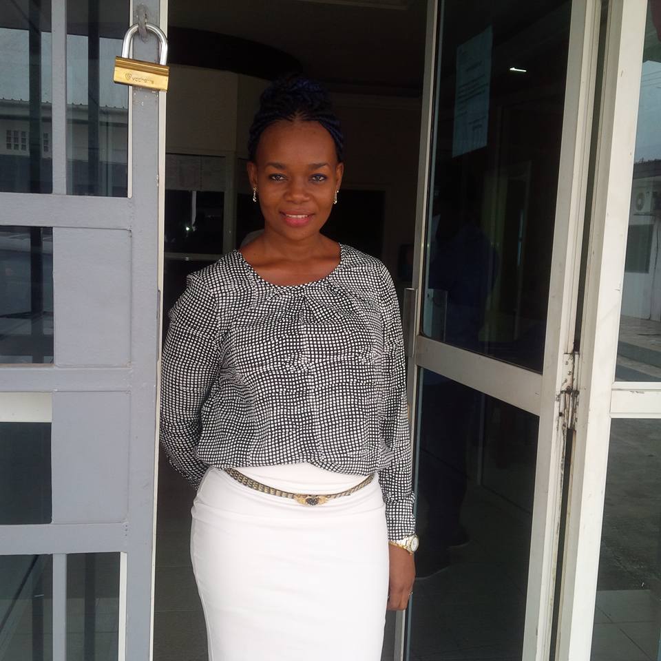 Caissiere , Vendeurse , Receptionniste , Assistante de direction , Agent commercial , Rayoniste Caissiere , Vendeurse , Receptionniste , Assistante de direction , Agent commercial , Rayoniste