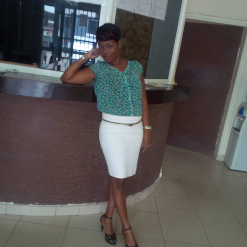 Caissiere , Vendeurse , Receptionniste , Assistante de direction , Agent commercial , Rayoniste Caissiere , Vendeurse , Receptionniste , Assistante de direction , Agent commercial , Rayoniste