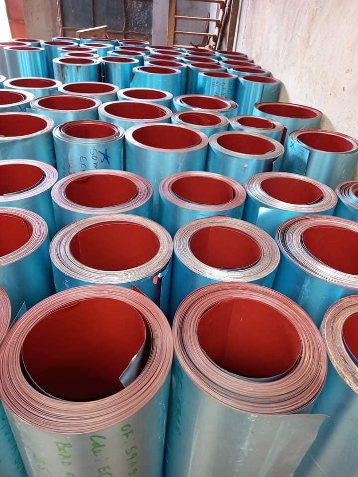 TOLES ONDULEES BACS ET METROBONE