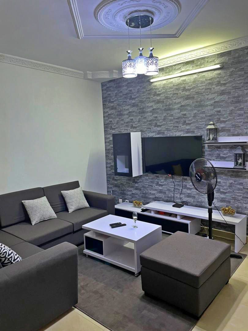 chambres salon meublé accédé a cocody riviera palmeraie carrefour Guiraud