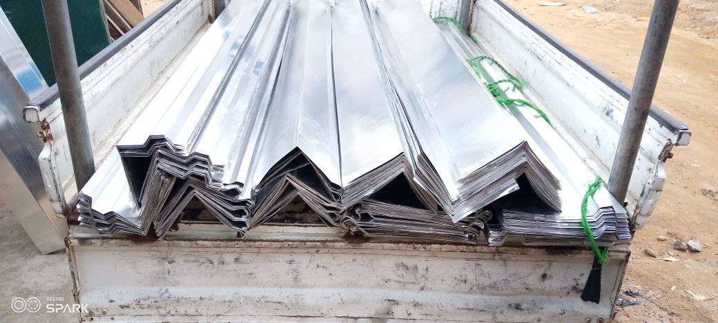 toles bacs et accessoires au prix de gros