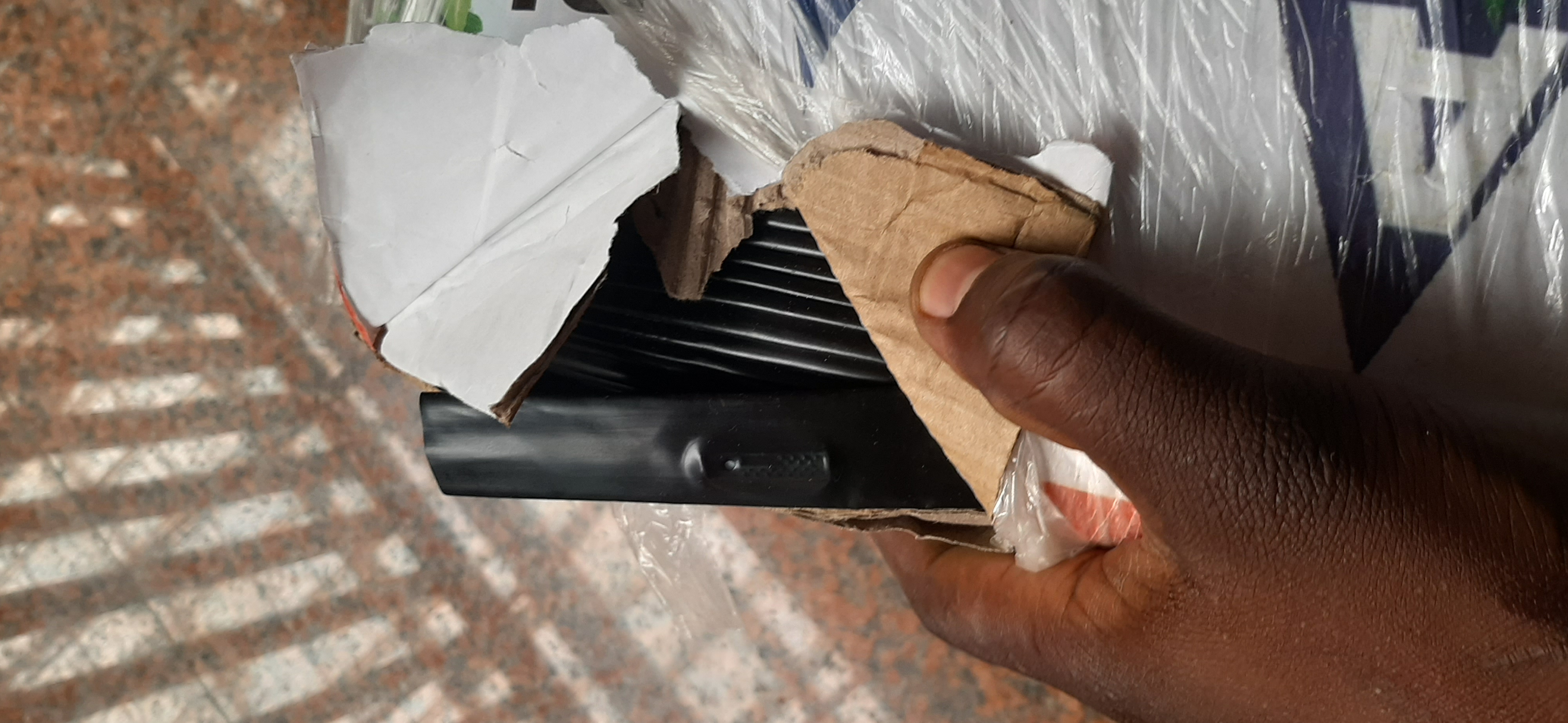 Tuyau d'irrigation avec goutteur intégré