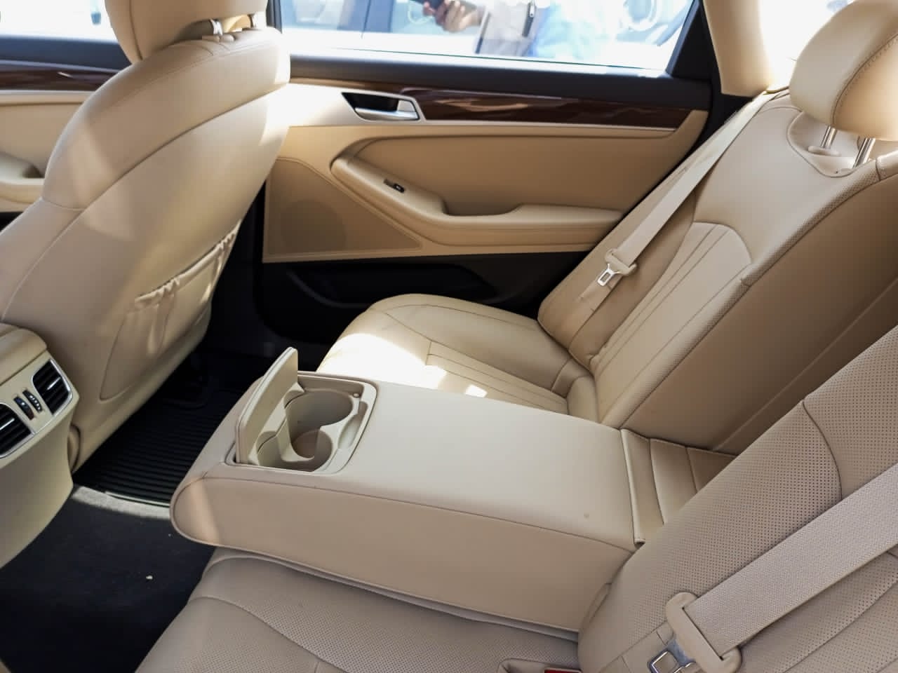 Hyundai Genesis 2015