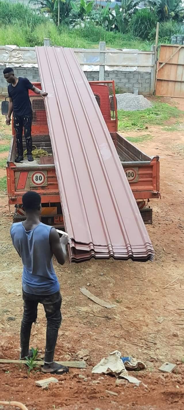 commerce des toles et des accessoires au prix de gros