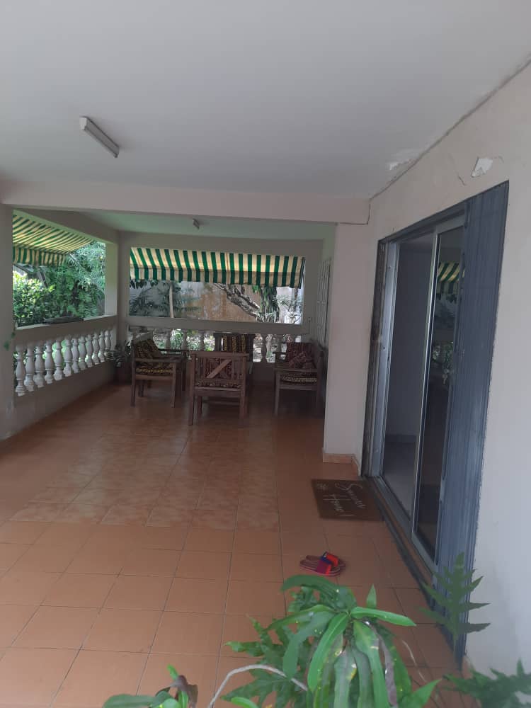 VENTE À COCODY RIVIERA 3 SIDECI : UNE VILLA BASSE 4 PIÈCES. VENTE À COCODY RIVIERA 3 SIDECI : UNE VILLA BASSE 4 PIÈCES.