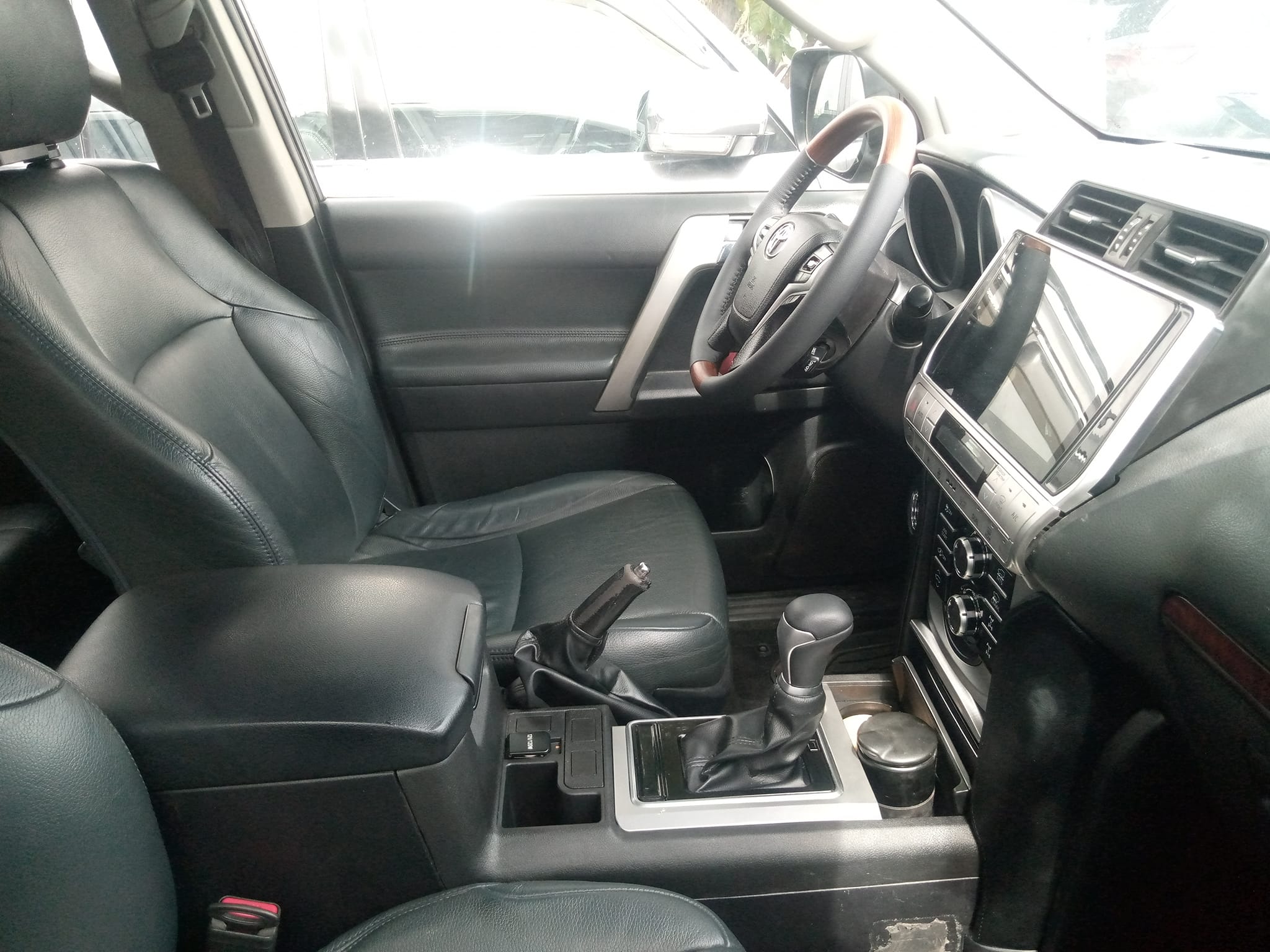 TOYOTA Land Cruiser VX