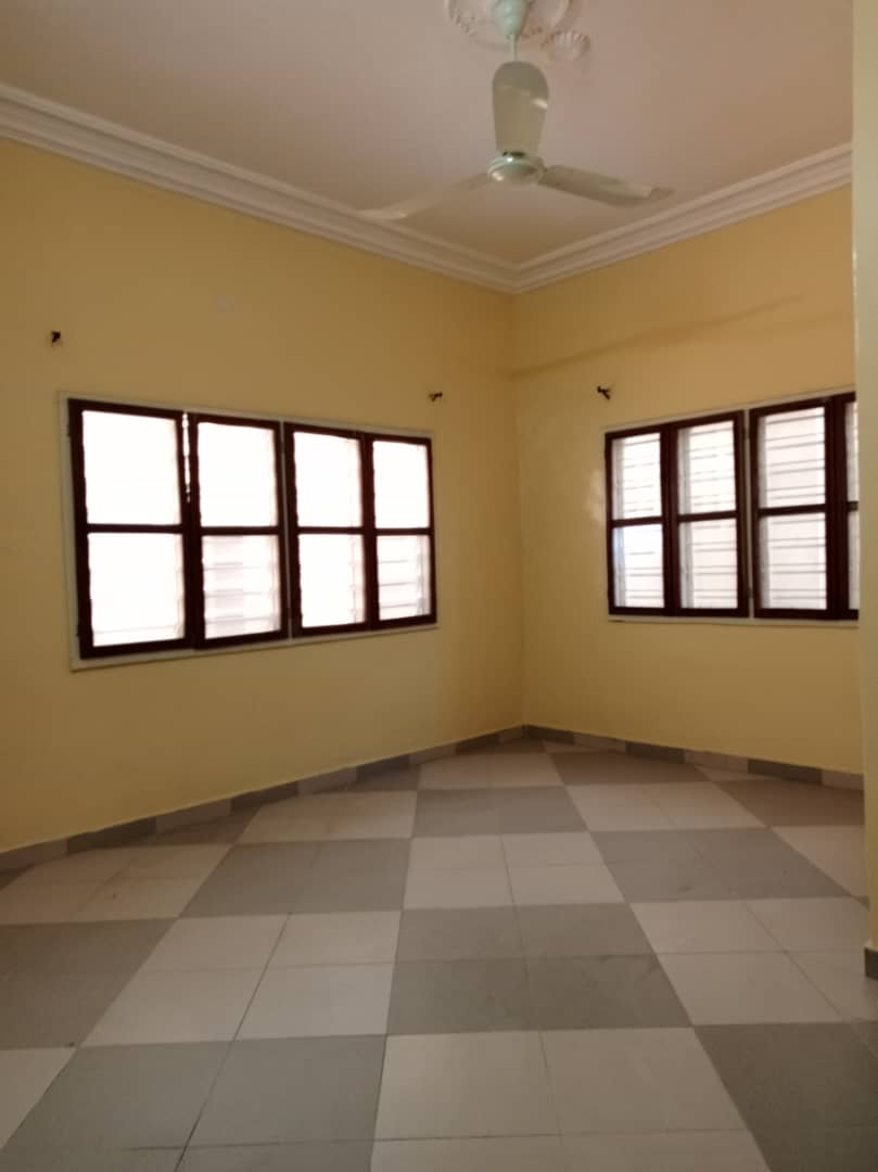 apparemment haut standing de 3 chambres salon à louer à Cotonou Akpakpa
