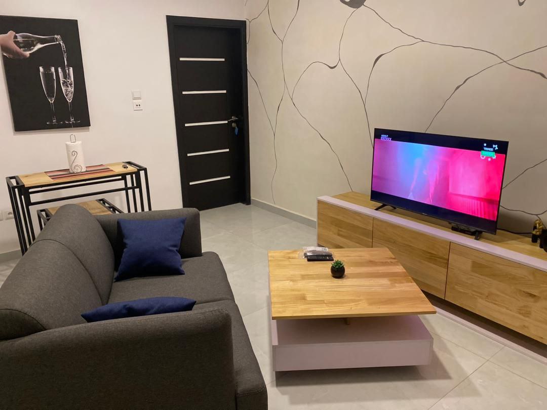 SOMPTUEUX APPARTEMENT MEUBLÉ À CALAVI