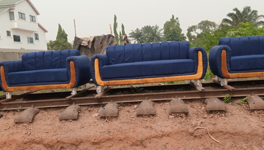 meuble bourré 7 places