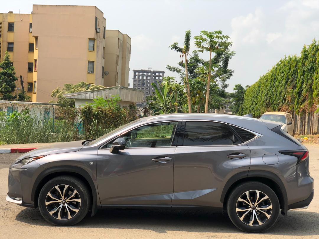 LEXUS NX 200T