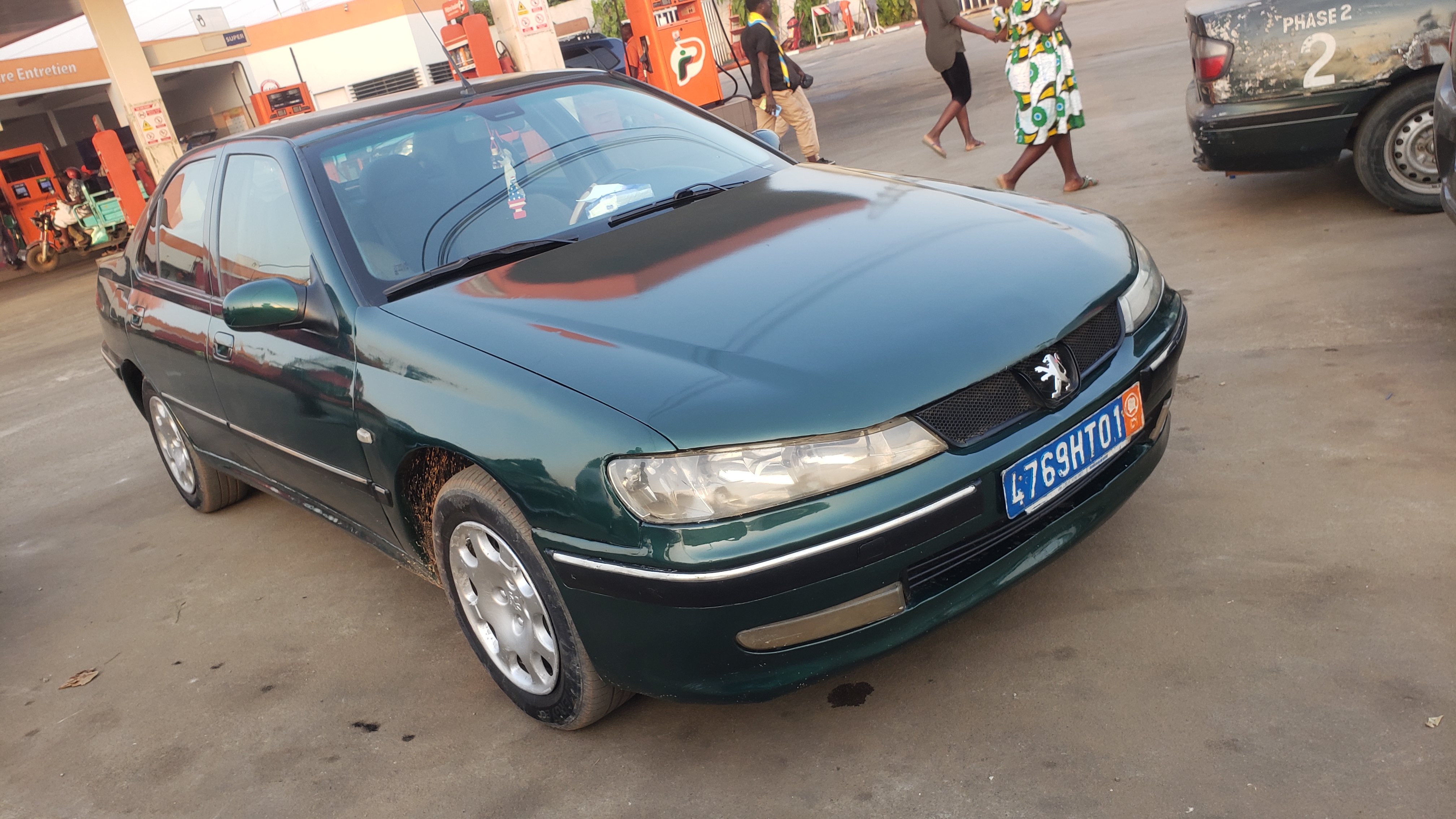 Peugeot 406