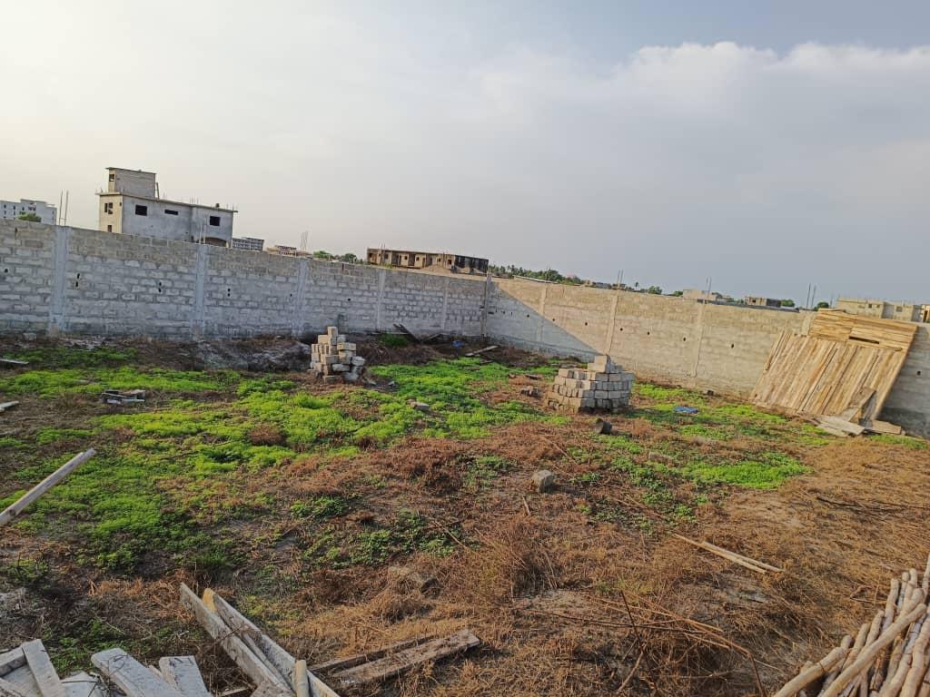 VENTE À GRAND-BASSAM MOCKEYVILLE : UN BEAU TERRAIN