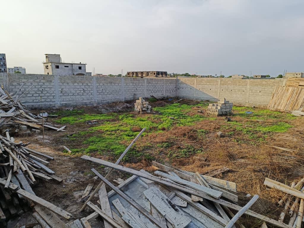 VENTE À GRAND-BASSAM MOCKEYVILLE : UN BEAU TERRAIN