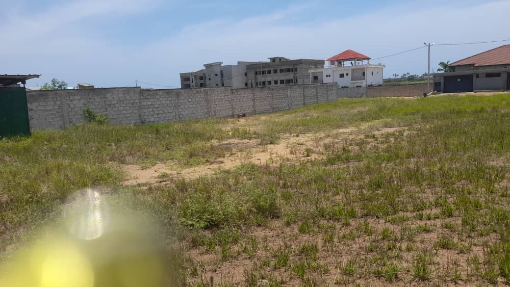 VENTE À GRAND-BASSAM MOCKEYVILLE : UN BEAU TERRAIN