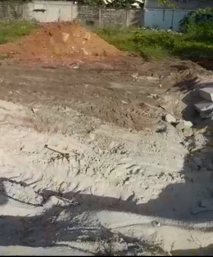 VENTE À COCODY RIVIERA GOLF 4 : UN TERRAIN EN BORDURE DE VOIE PRINCIPALE VENTE À COCODY RIVIERA GOLF 4 : UN TERRAIN EN BORDURE DE VOIE PRINCIPALE