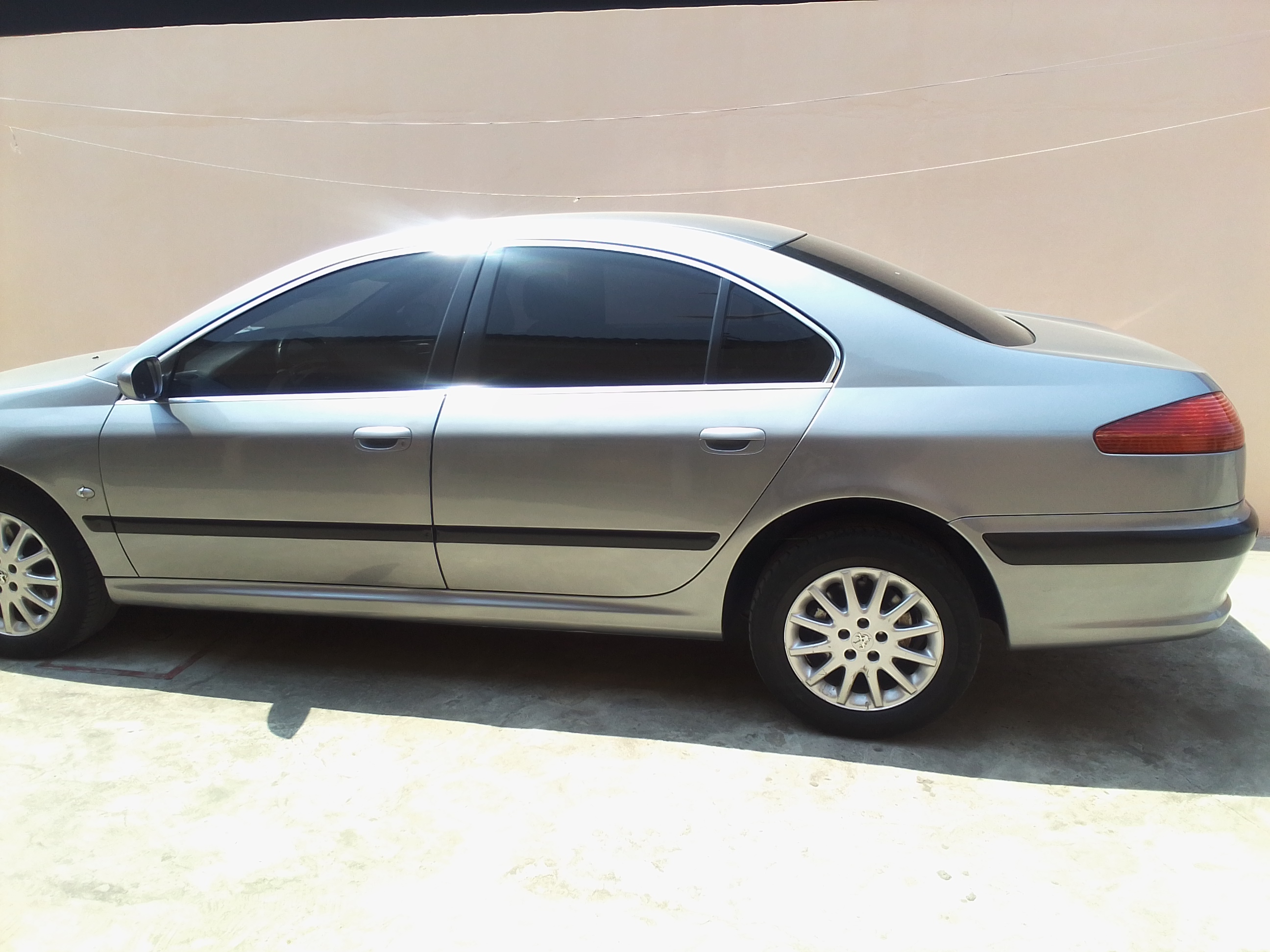 LOCATION DE VOITURES CHEZ LOC AUTO