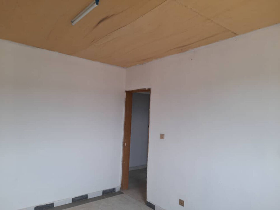 Bureau à Louer à Bonamoussadi