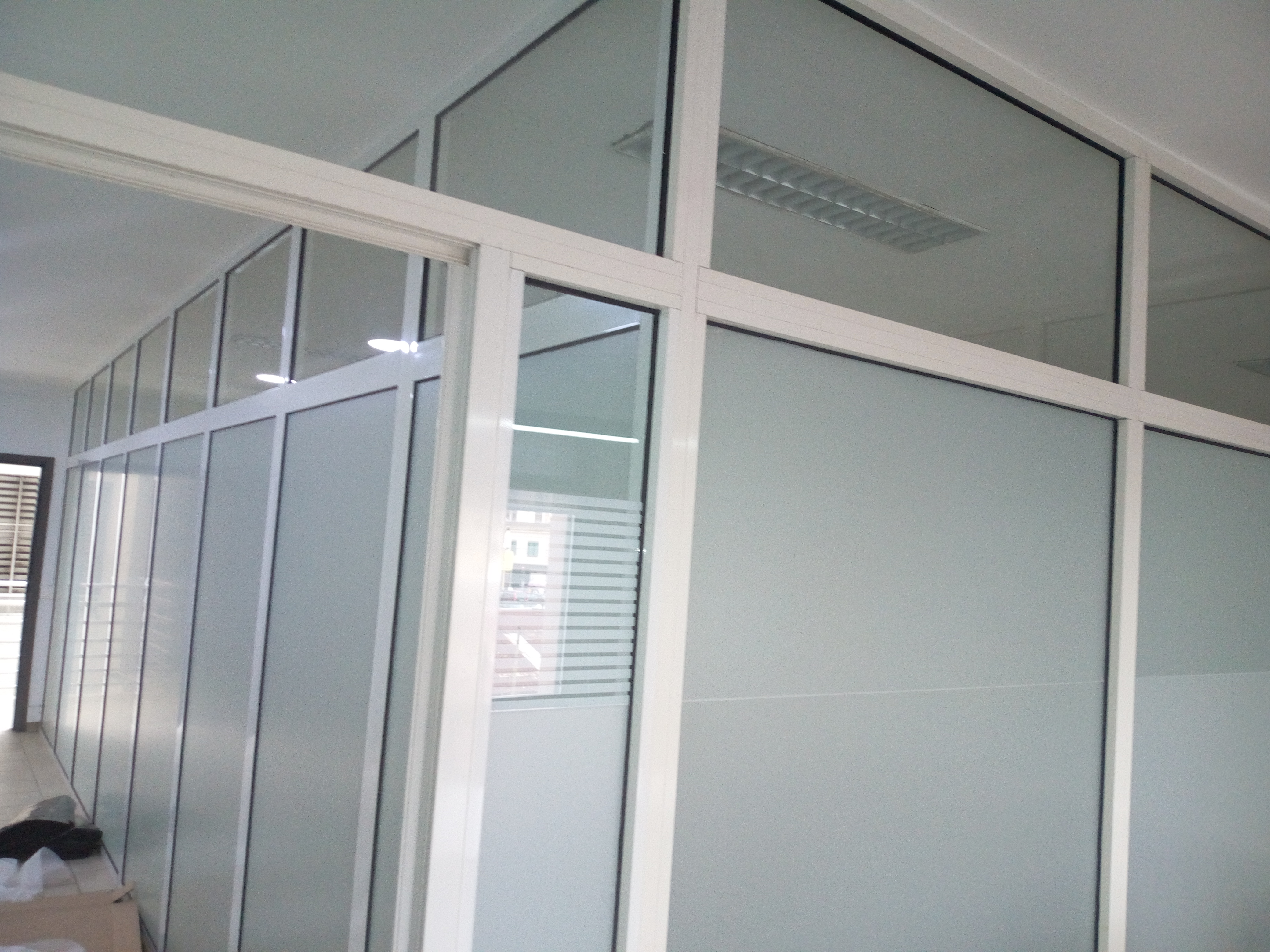 FENETRE & PORTE EN PVC & ALUMINIUM ABIDJAN