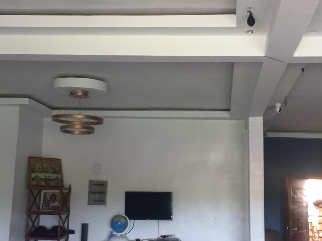 Maison En Location À Dabou