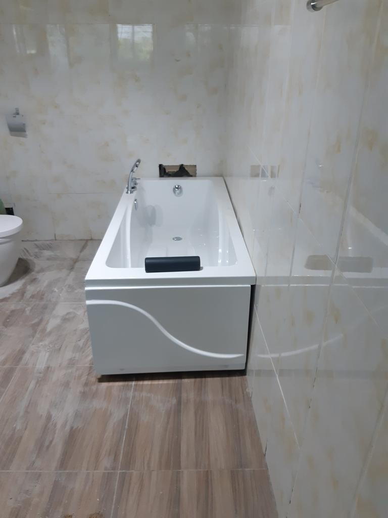 Maison En Location À Dabou