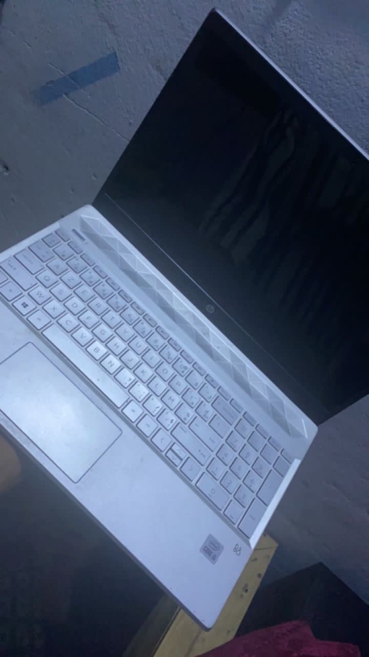 hp Pavilion CORE I5 10th Generation