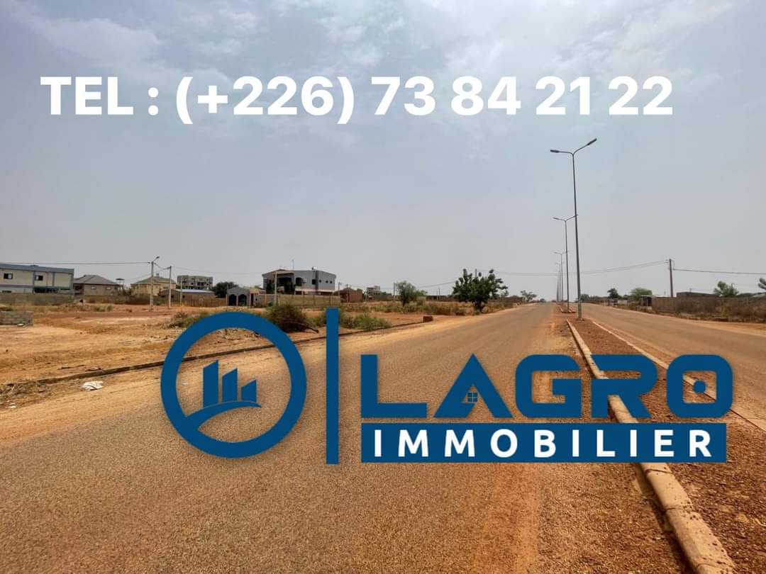 Une parcelle de 475 m2 à usage commercial en vente à Ouaga 2000 Extension Sud Zone SONATUR