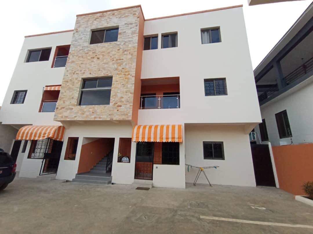 Appartement 3 pièces à Cocody Riviera M'badon Appartement 3 pièces à Cocody Riviera M'badon