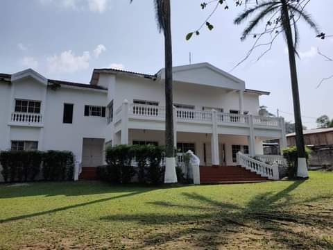 Grande villa duplex avec T.F en vente à Sibang 3