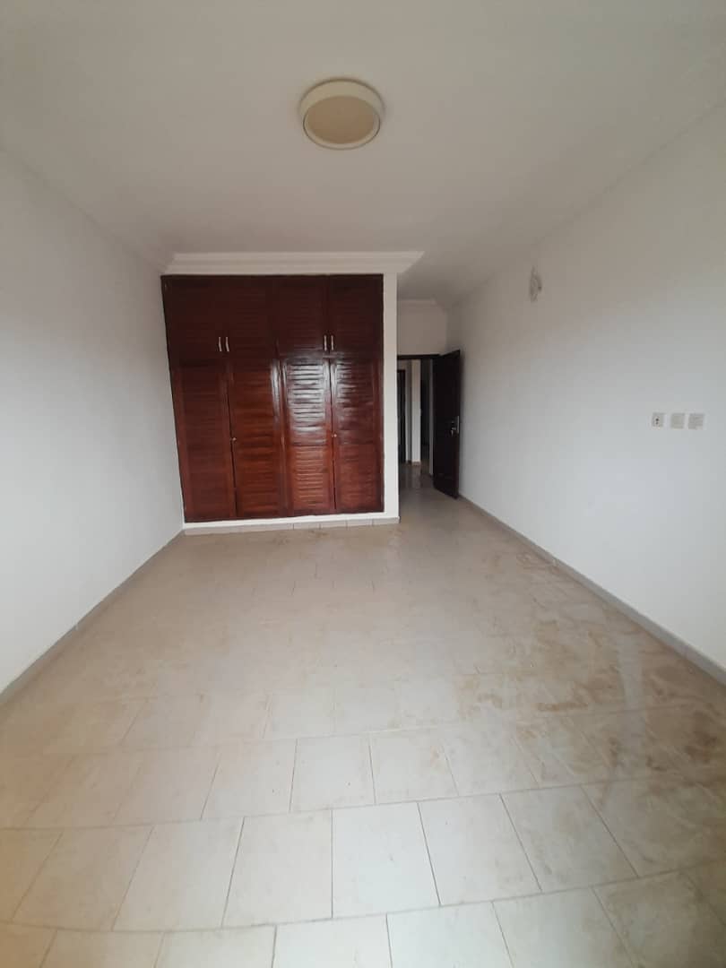 3 PIECES STANDING A LOUER COCODY ANGRE 9EME TRANCHES