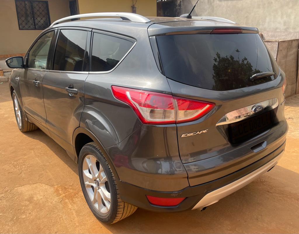 Ford escape 2016 automatique essence 4cylindres