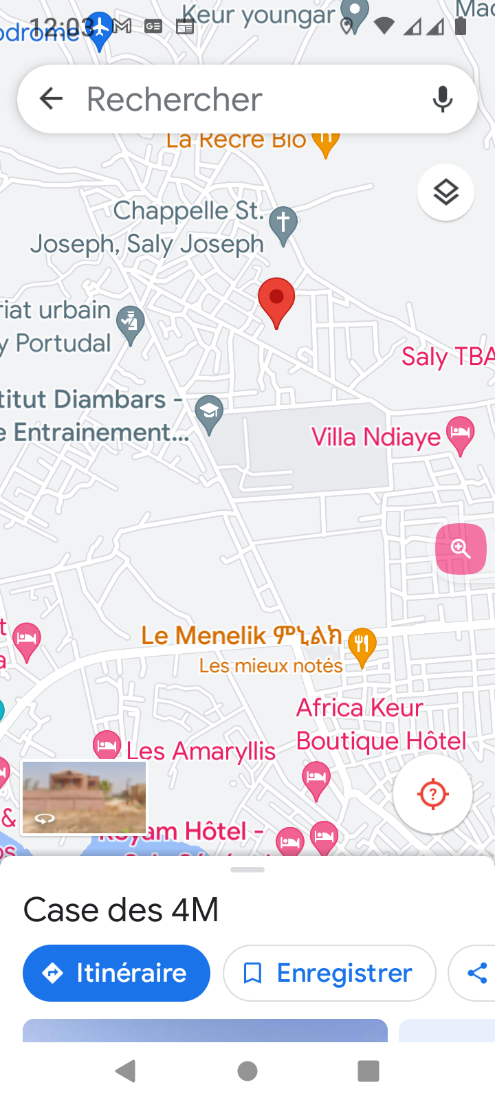 terrain de 350 metres carres a saly