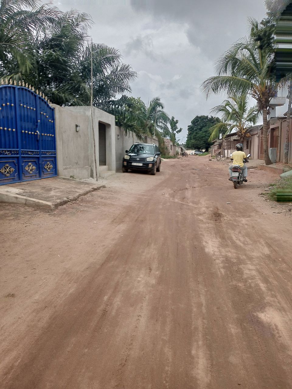 10 parcelles de 350m2 chacune avec titre foncier sont en vente à Hevié, Allasankomey, Abomey-Calavi