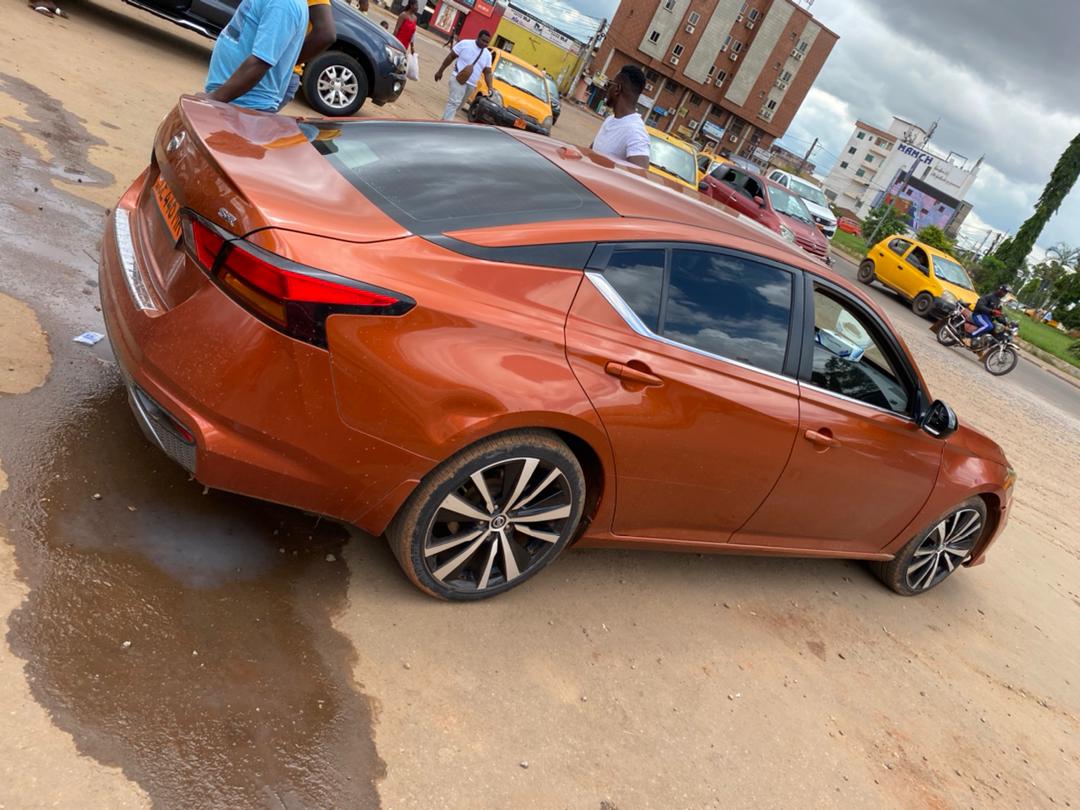 NISSAN ALTIMA SL 2019