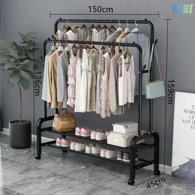 Range vêtements et chaussures