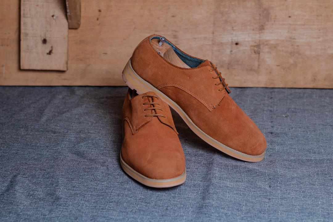 PAIRES DE SOULIERS DIN