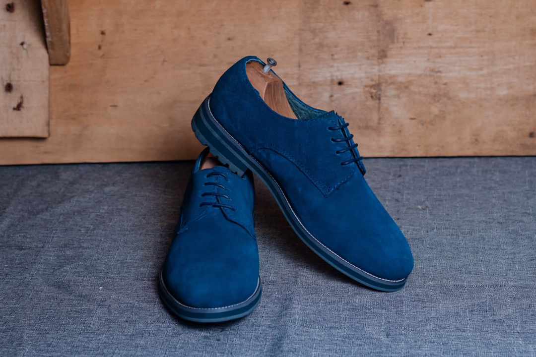 PAIRES DE SOULIERS DIN