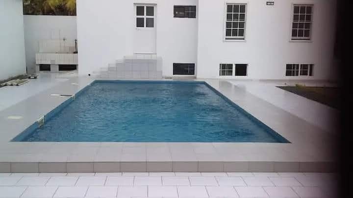 Villa meublée avec piscine à Baguida côté plage