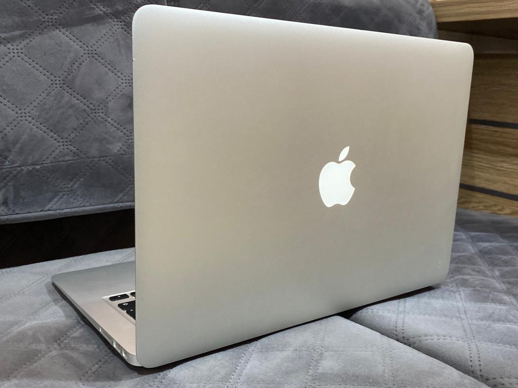 MacBook Air 13"