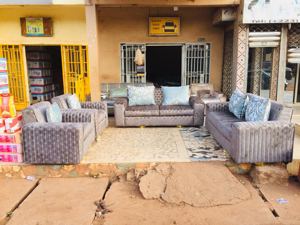 Fauteuils de salon disponibles