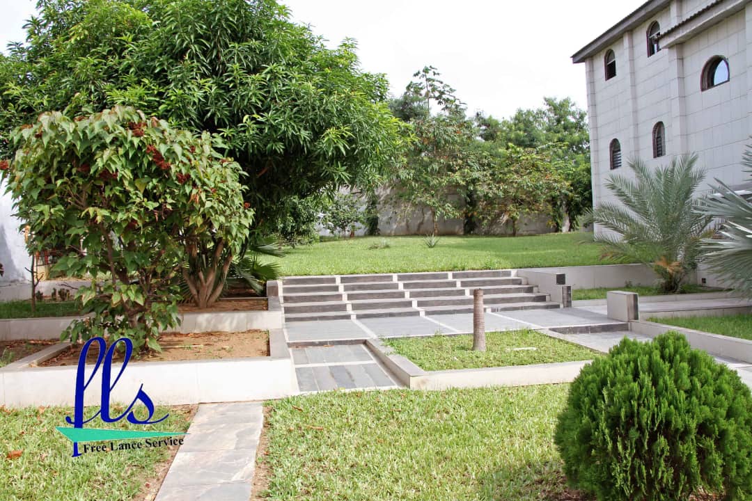 VENTE: VILLA - ROVIERA GOLF