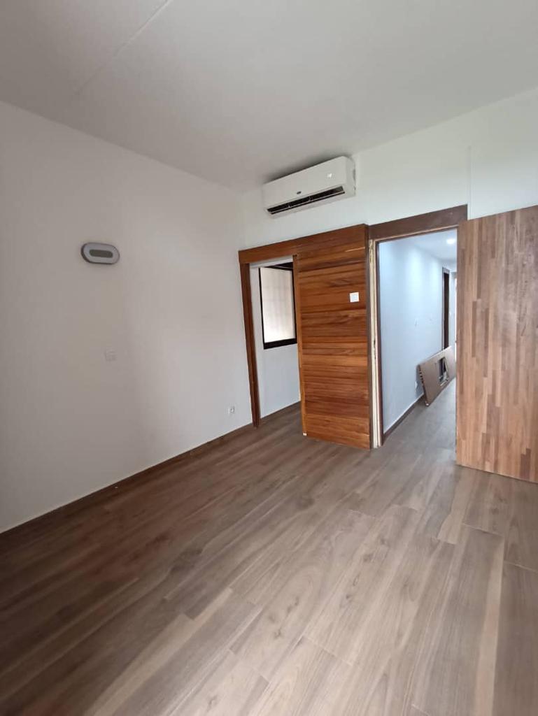 LOCATION: APPARTEMENT - DANGA / COCODY