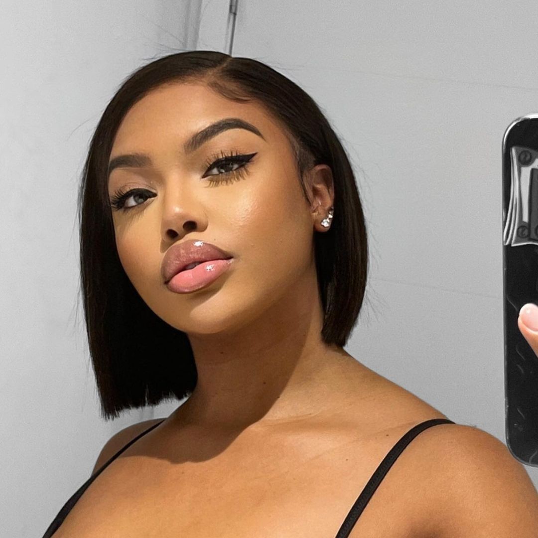 PERRUQUES DISPONIBLES