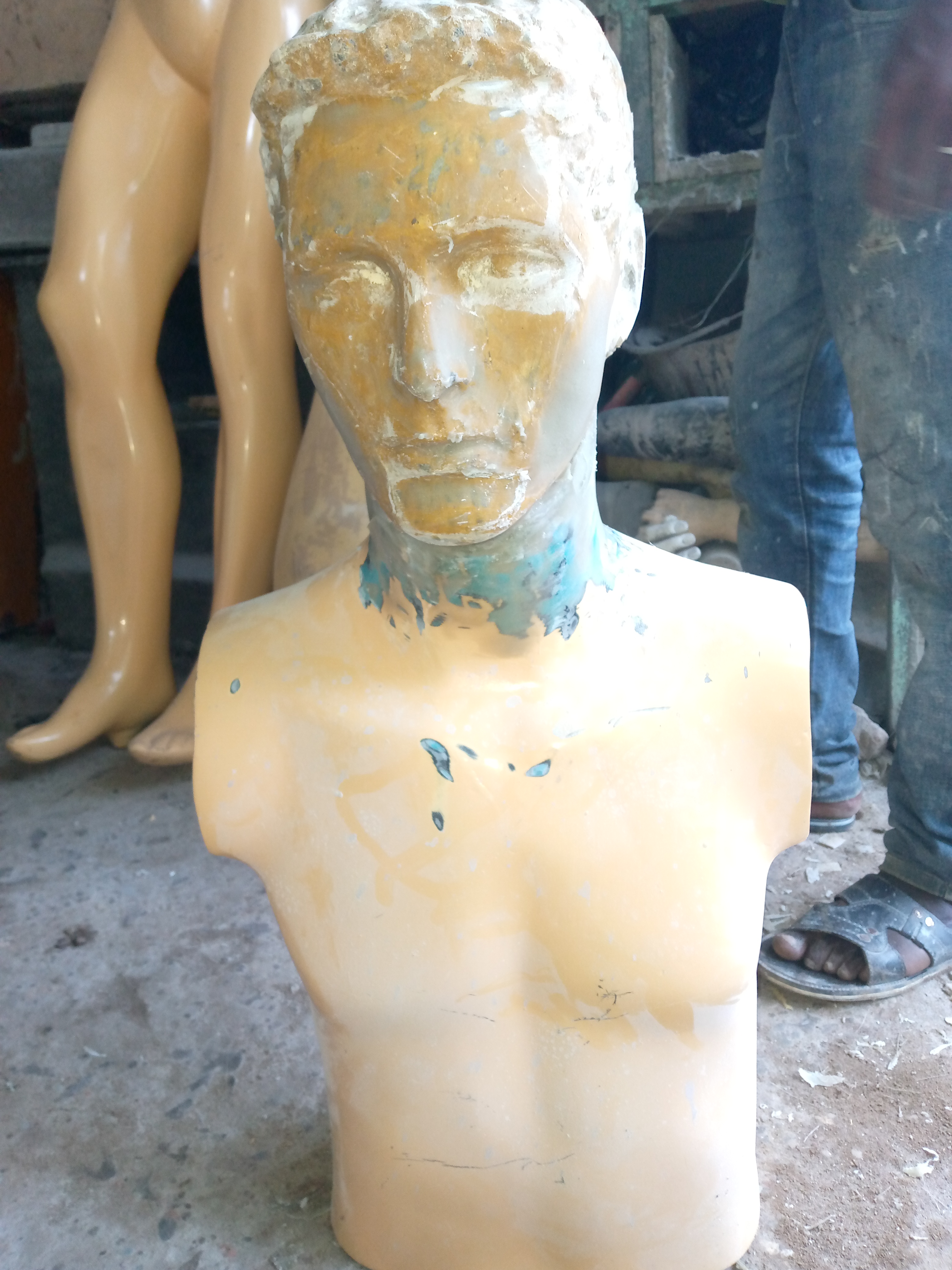 Fabrication De Mannequin polyester