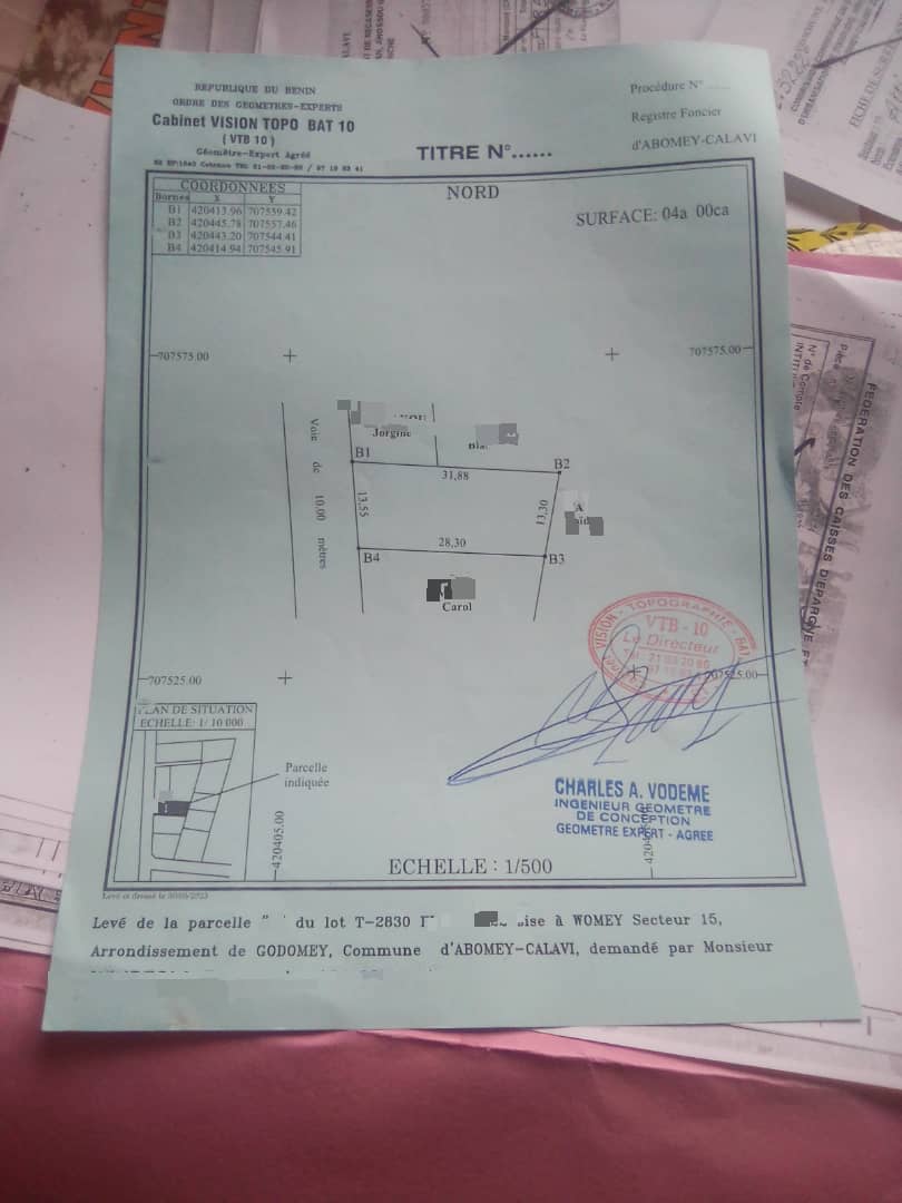 parcelle recasée à vendre à womey